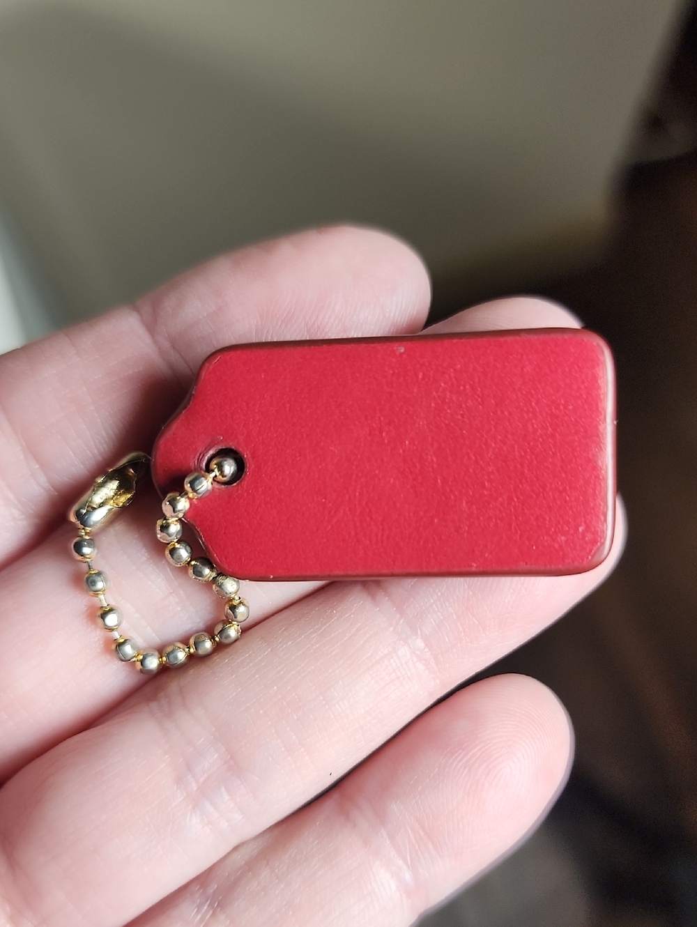 Mini Coach Red Hangtag - Picture 2 of 3